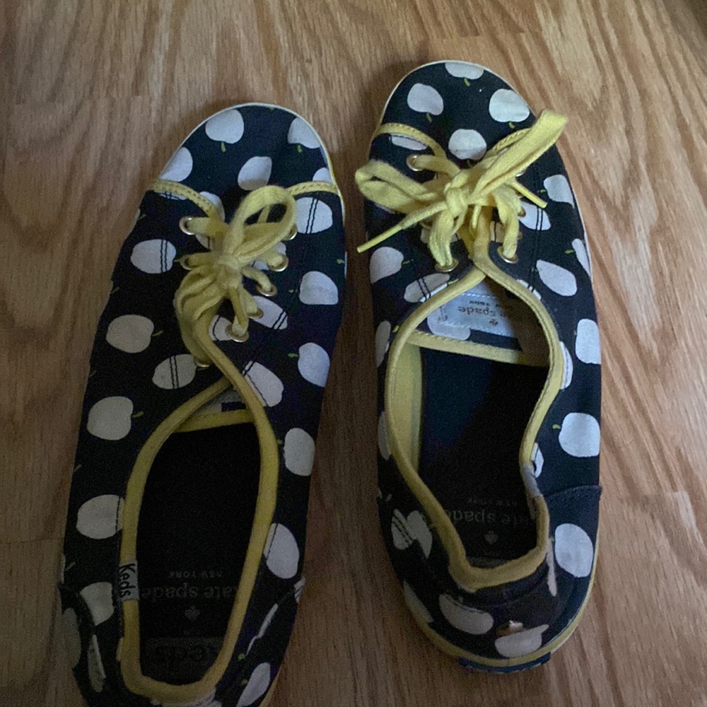 Kate spade sneakers, never worn, very nice